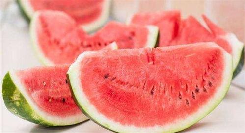 吃西瓜连瓜带皮吃  第2张