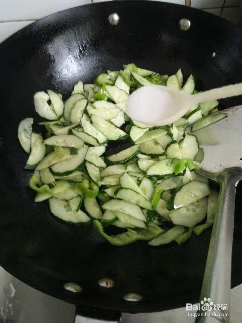 架瓜怎么做菜吃,探索架瓜的多样烹饪方式  第2张