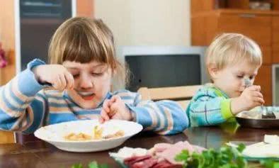 带你吃瓜带孩子,轻松应对育儿生活  第2张